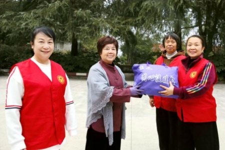 同心温暖包赠送最可爱的人