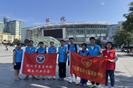 禁毒宣传走进城区网吧 筑牢青少年防药物滥用青春防线