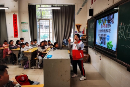娄底一小｜日常急救知识进课堂   护蕾生命安全第一课