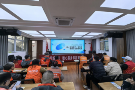 为城市“摆渡人”系上“安全带”！ 网约车司机、UU跑腿普法宣传进行时