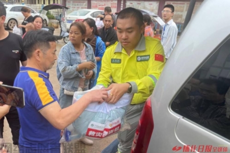 防汛救灾一线 | 风雨同舟 志愿同行 怀化市积极组织防汛救灾
