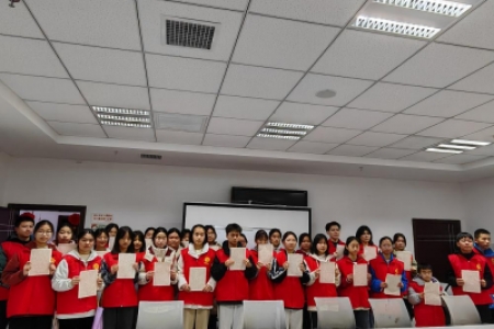 重温雷锋日记·续写时代新章