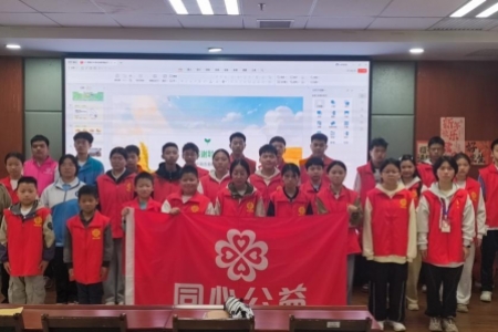 助农春耕显担当 少年实践促成长