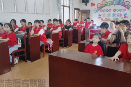 溆浦县开展“青春无毒，共创未来”禁毒宣传活动