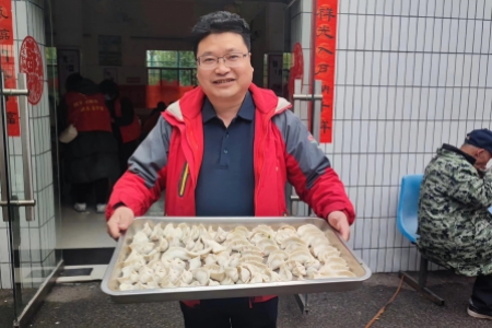 “怀化最美志愿者”秦明：成为高光，照亮他人！