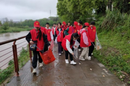 【五溪志愿红】守护好一江碧水