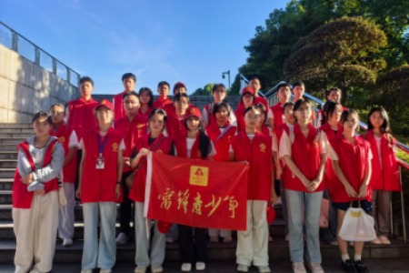 点亮文明交通岗,怀化雷锋青少年以志愿力量守护城市通行秩序
