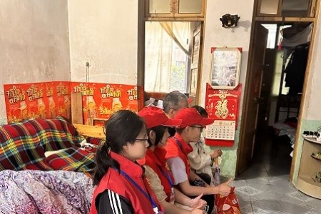 【雷锋青少年日记】—温暖他人，慰籍自己