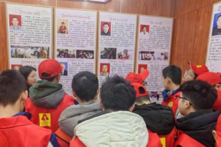 走进好人馆，雷锋青少年传承爱与善