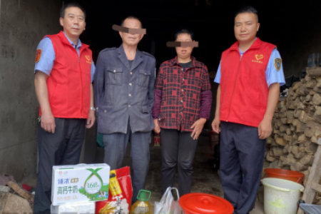 爱的延伸 公交司机尹怀新杨骐铭长期一对一帮扶麻阳残疾家庭