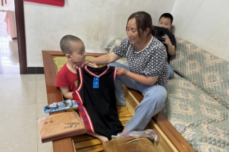 小小助残为桃李园孩子们完成“微心愿”