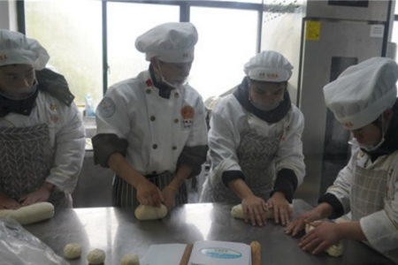 特教学生的“幸福港湾” 小小乐业（助残）芷江“喜娃儿”包子铺