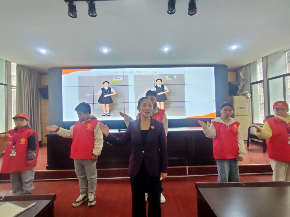 微信图片_20251124115540_62_4050.jpg